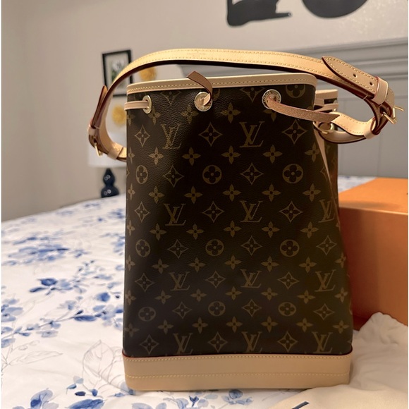 Brand New. Louis Vuitton Noè. - Picture 8 of 9